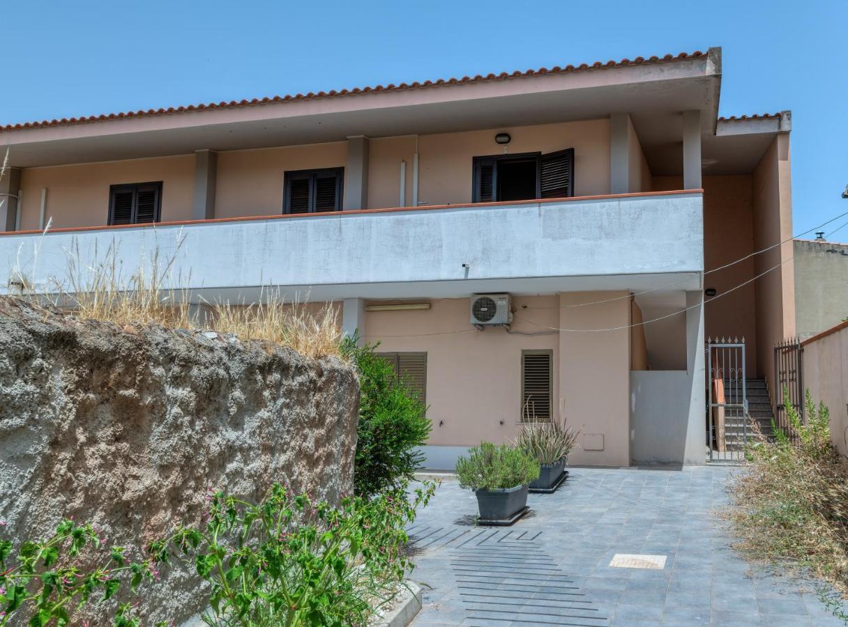 Izzhome Escape 2 Villa San Pietro Buitenkant foto